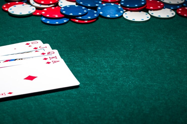 Studio Qiu Qiu hugo77 dengan meja dealer live dan kamera HD untuk transparansi kartu
